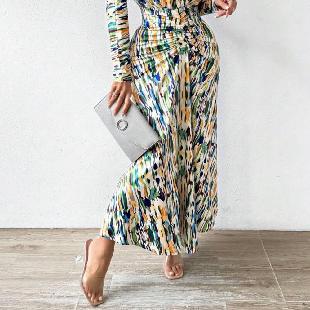 Allover Print Batwing Sleeve Ruched Asymmetrical Hem Dress - Picture 2 of 3